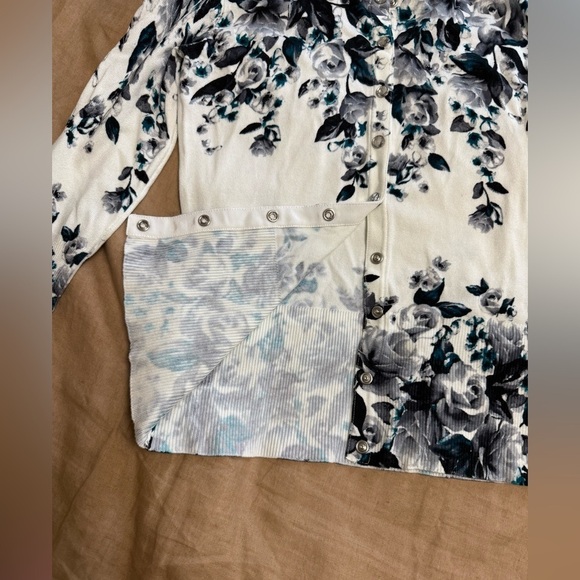 WHBM floral feminine romantic cardigan - Picture 6 of 9